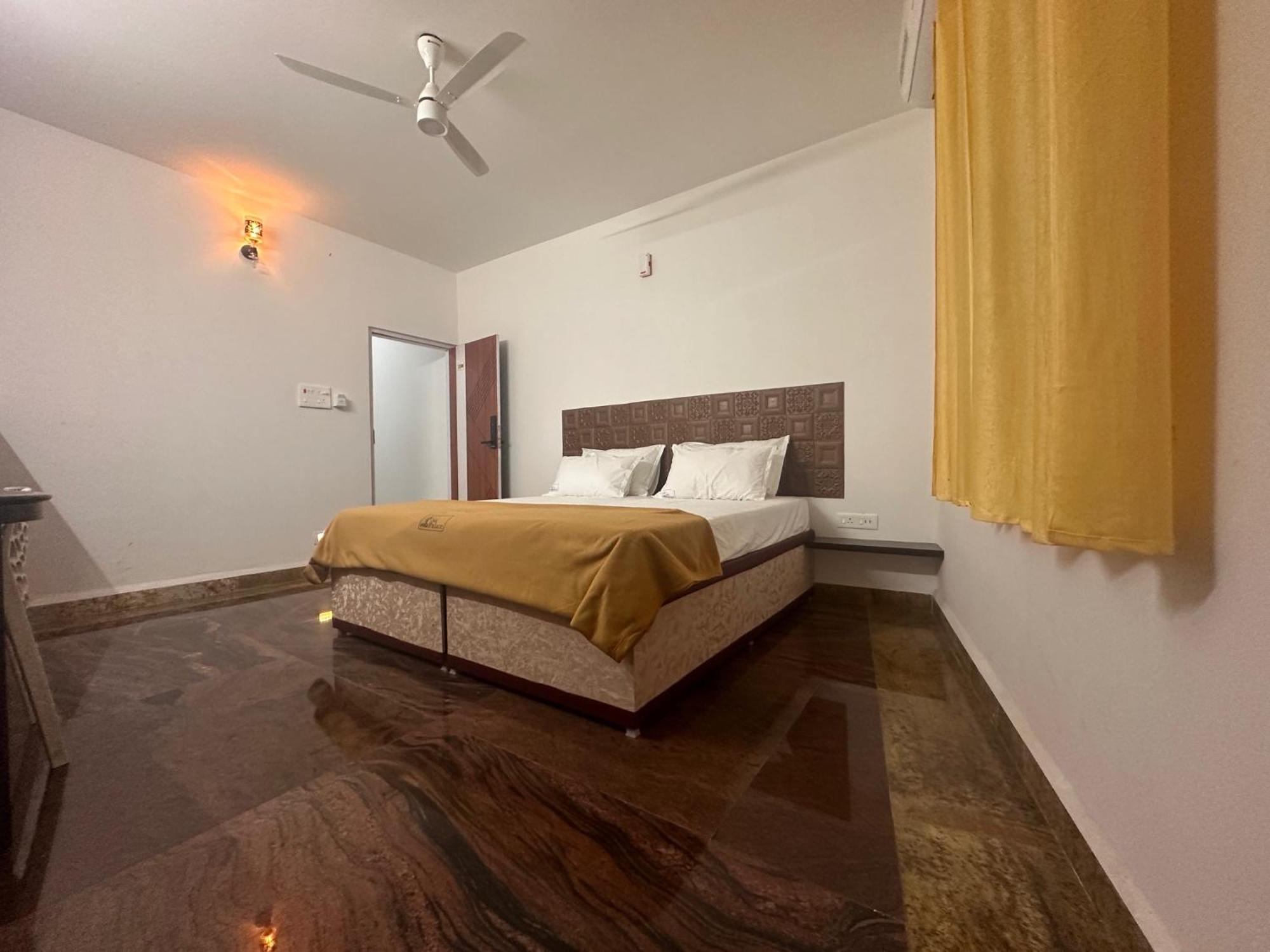 Mps Sai Palace Tiruvannāmalai エクステリア 写真
