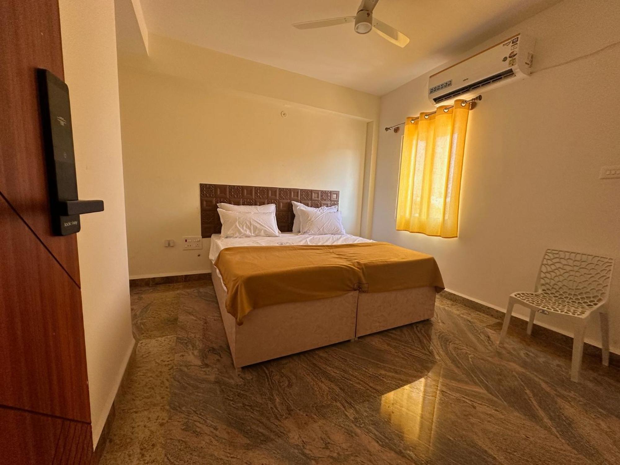 Mps Sai Palace Tiruvannāmalai エクステリア 写真